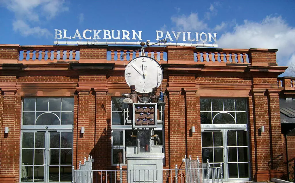 Tim Hunkin clock outside blackburn Pavilion